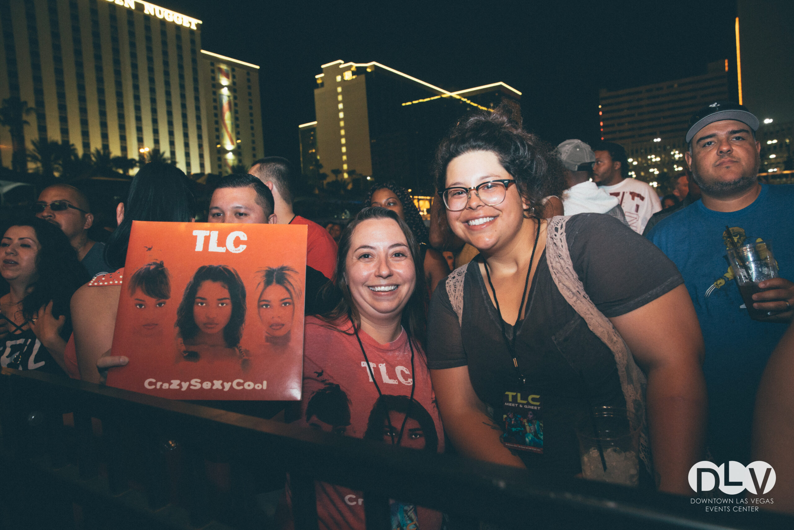 Fan holding up a TLC vinyl at the “I Love The 90s” show at the Downtown Las Vegas Events Center